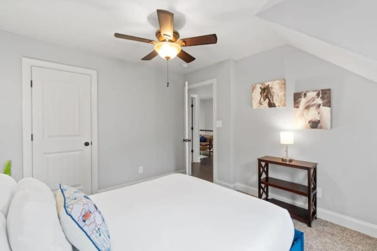 The Campbell Carriage House Apartment Clarksville Bagian luar foto