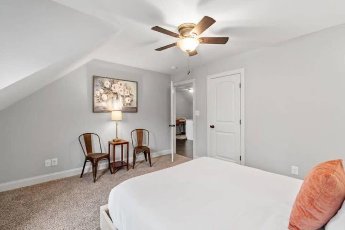 The Campbell Carriage House Apartment Clarksville Bagian luar foto