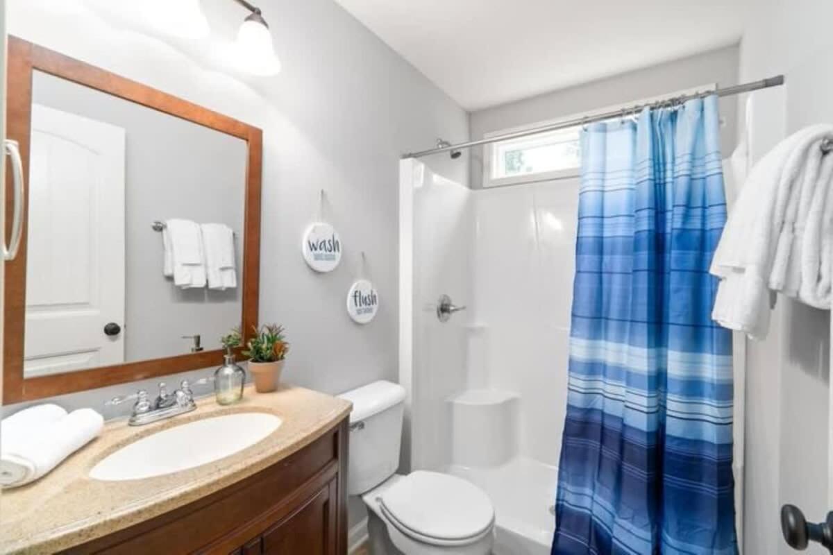 The Campbell Carriage House Apartment Clarksville Bagian luar foto