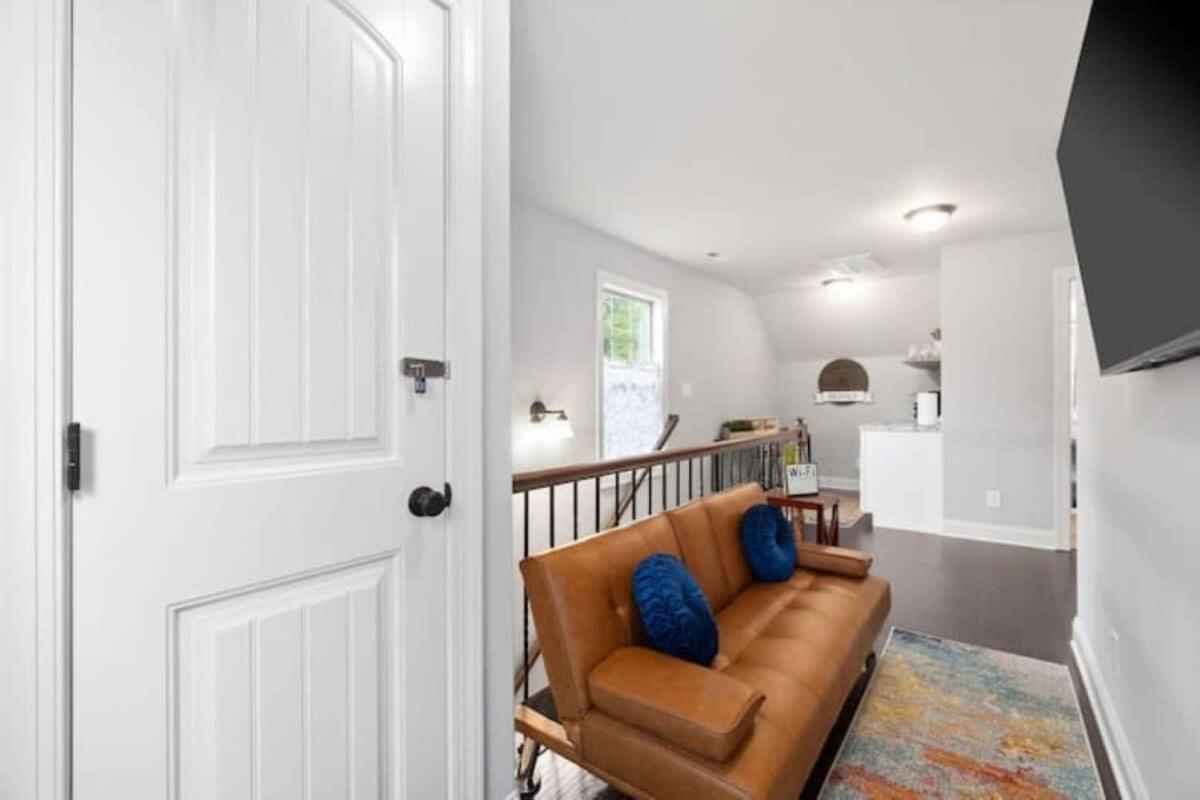The Campbell Carriage House Apartment Clarksville Bagian luar foto