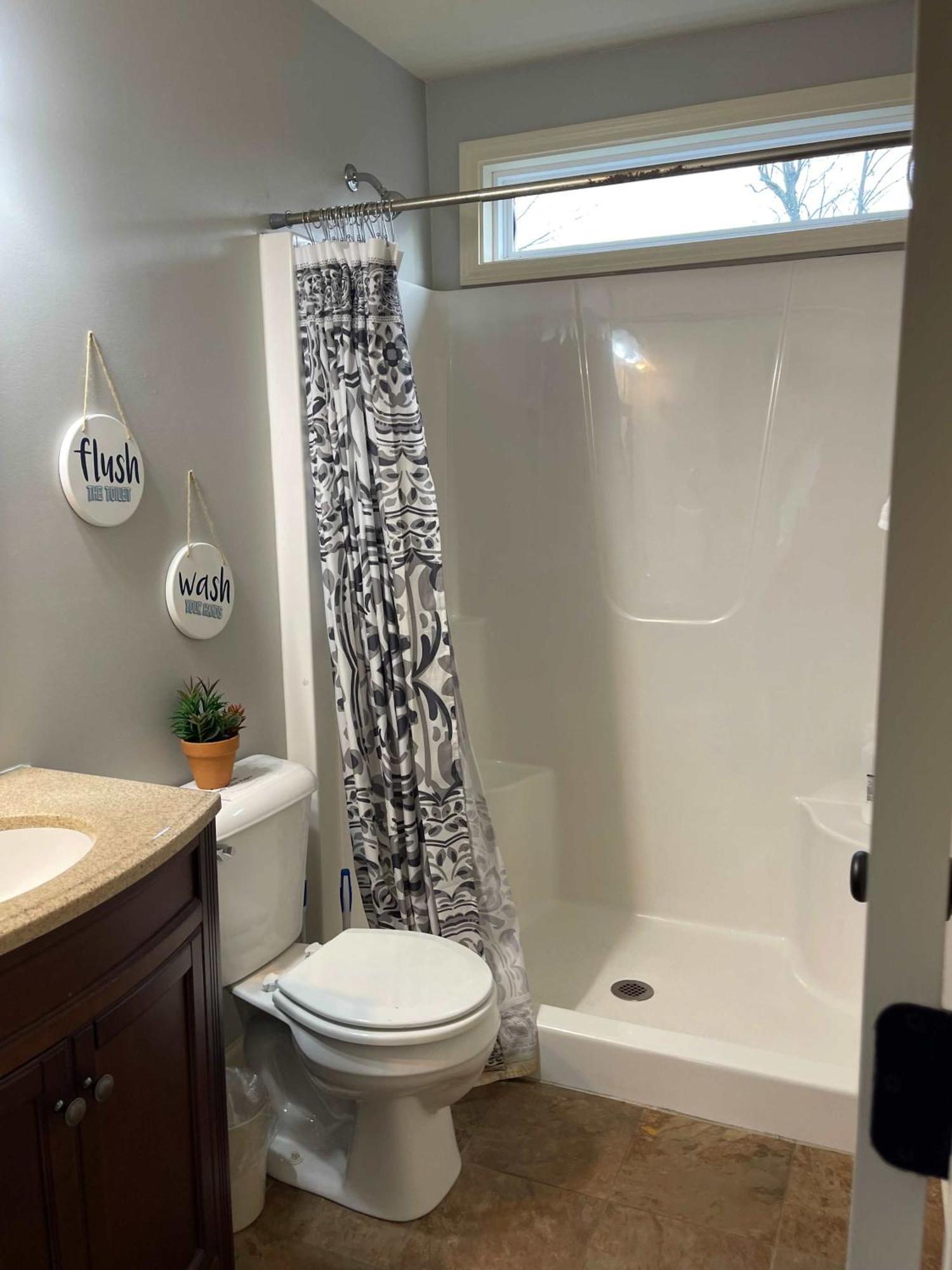 The Campbell Carriage House Apartment Clarksville Bagian luar foto