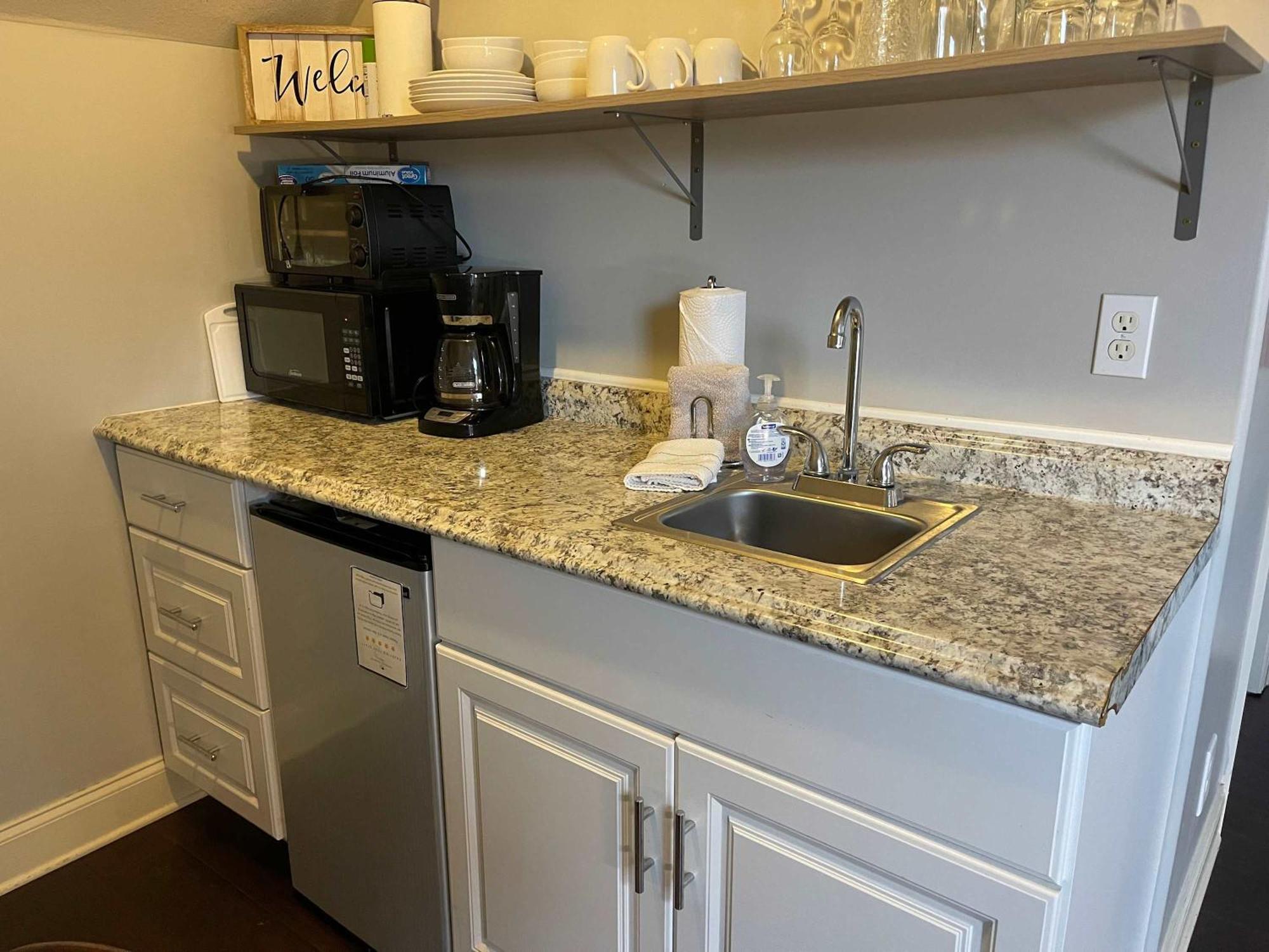 The Campbell Carriage House Apartment Clarksville Bagian luar foto