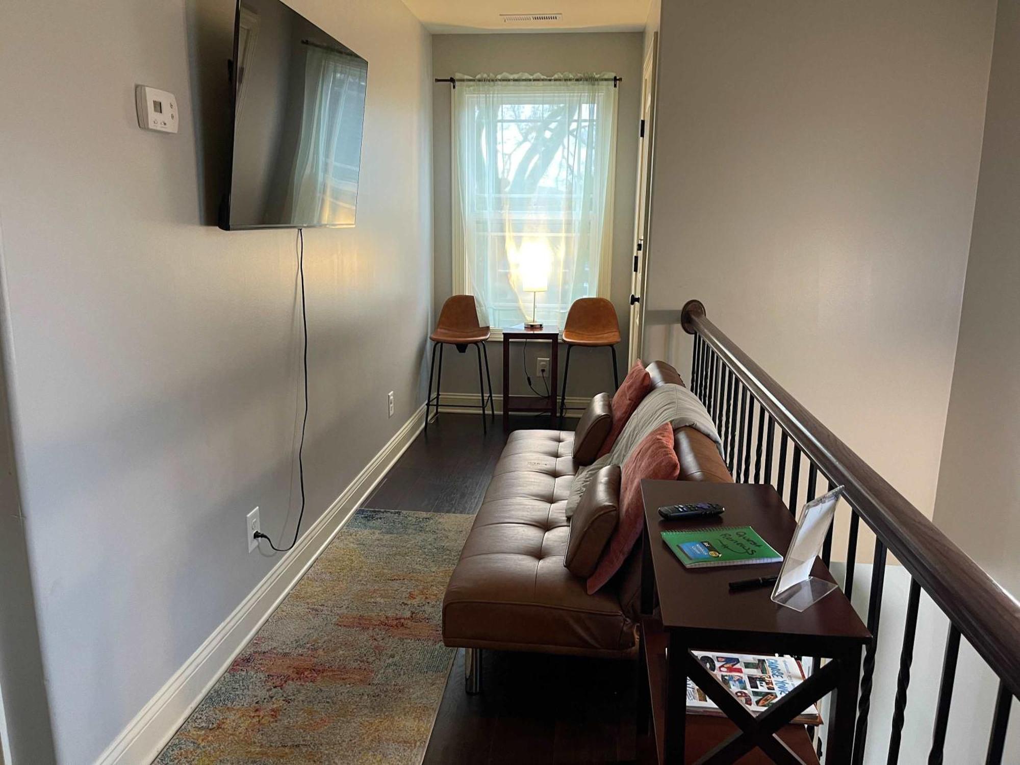 The Campbell Carriage House Apartment Clarksville Bagian luar foto